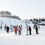 Półkolonie zimowe wyjazdowe z Warszawy do Bałtowa 2026 — alternatywa dla Górki Szczęśliwickiej